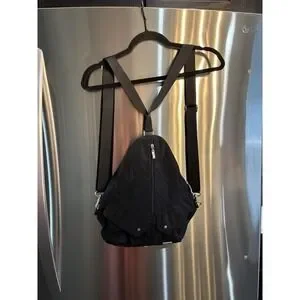 BAGGALLINI Traverse Convertible Sling Bag Backpack Triangle Shape Black Nylon Baggallini | Bags | Baggallini Traverse Convertible Sling  main image 4